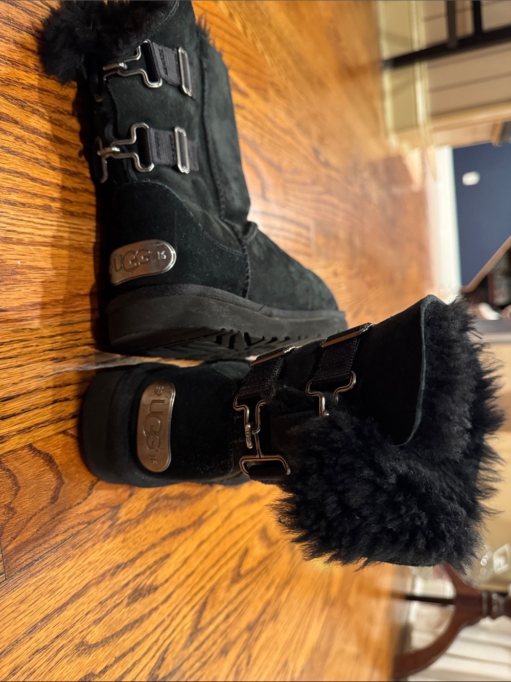 UGG Fairmont Black Shearling Buckle Short Boots size 6